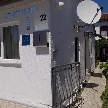 Dragana Fap 2+2 Oazis Near The * Porec